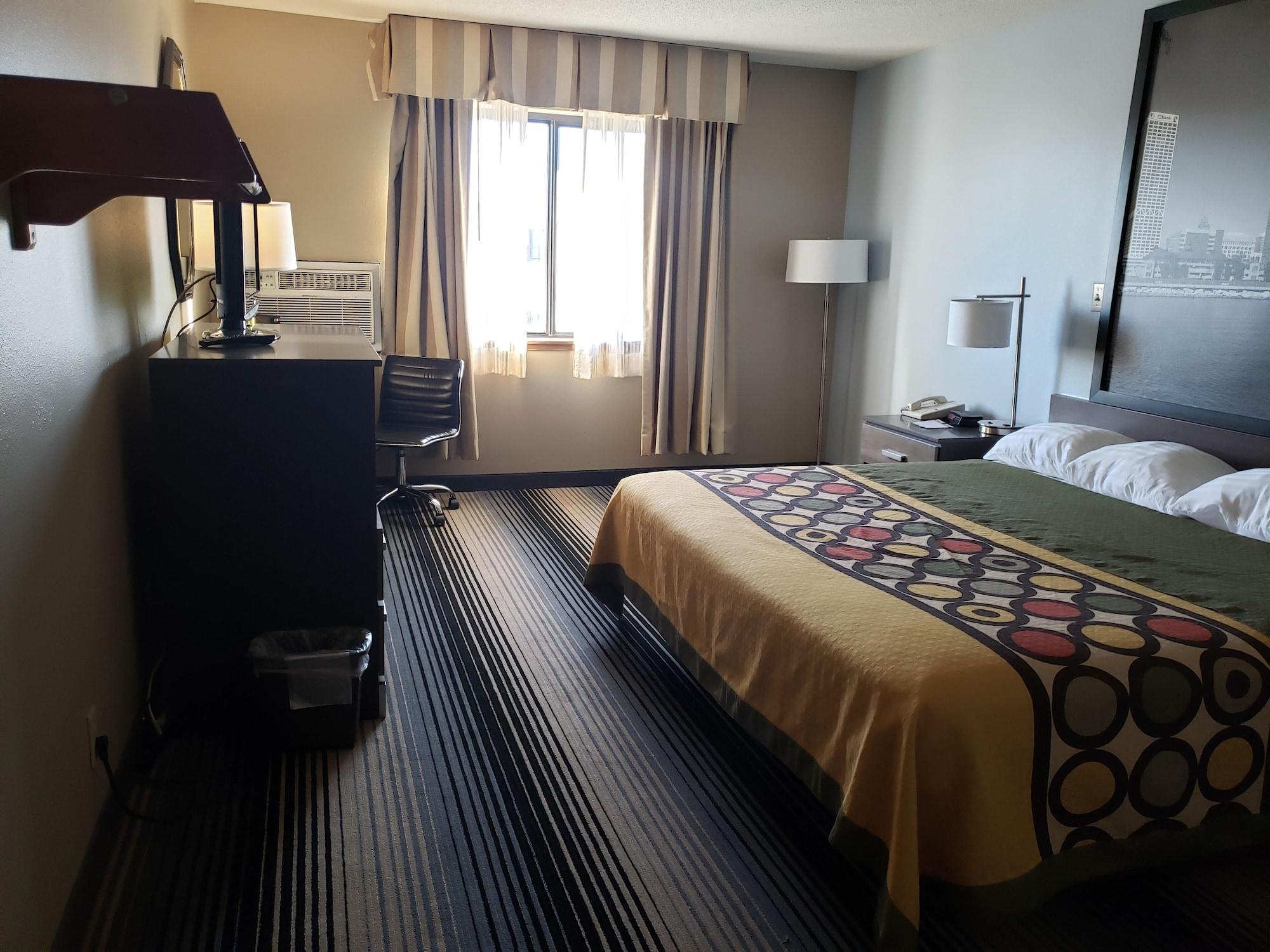 Hotel Super 8 By Wyndham Milwaukee Airport Extérieur photo