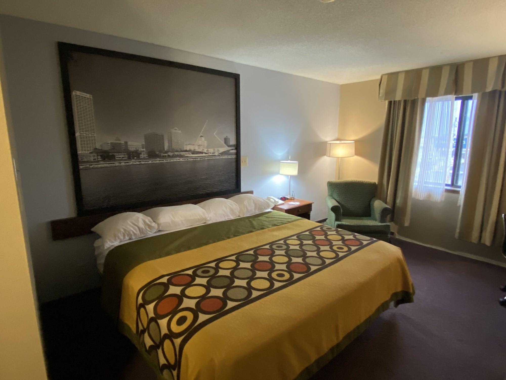Hotel Super 8 By Wyndham Milwaukee Airport Extérieur photo