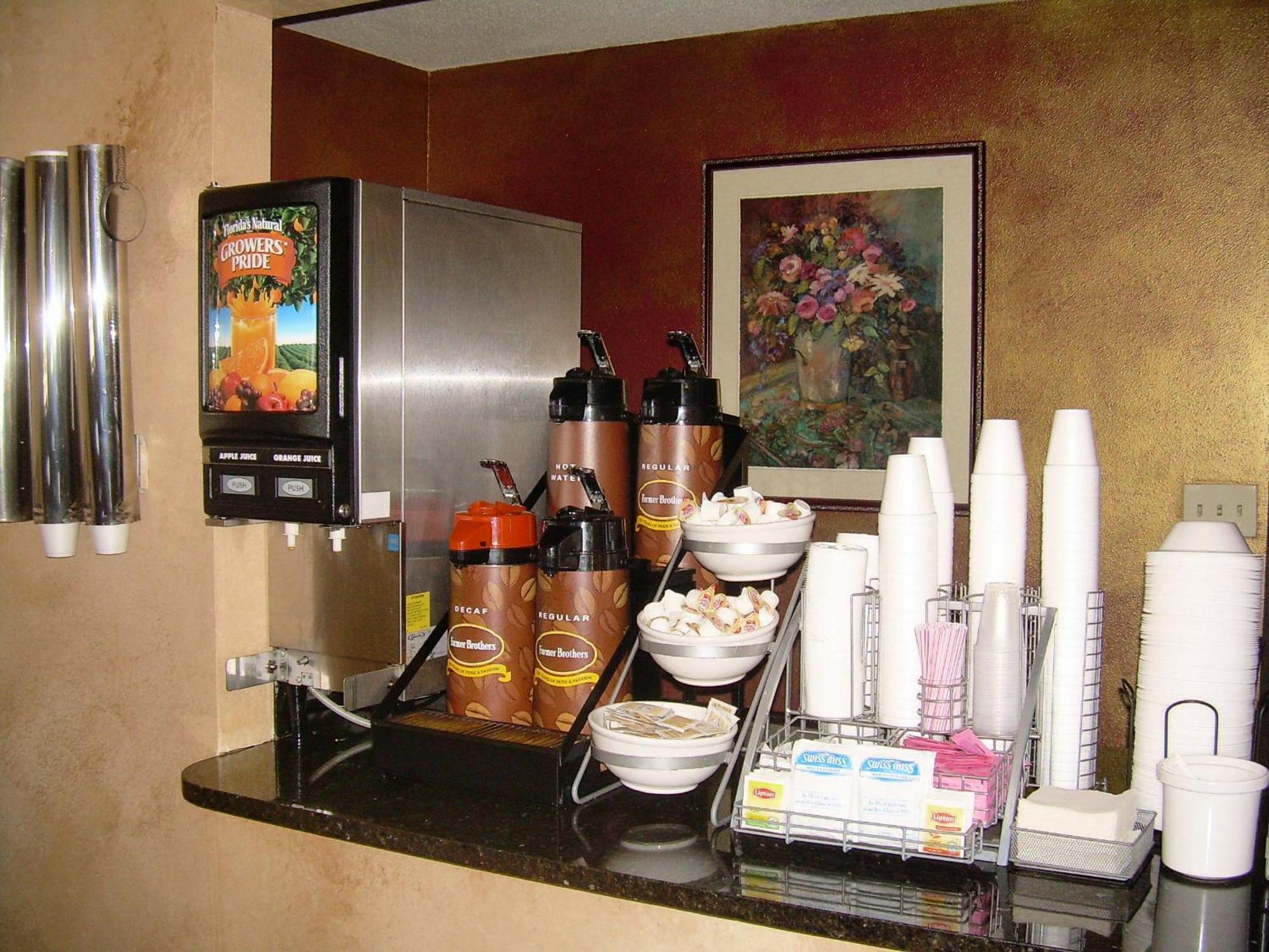 Hotel Super 8 By Wyndham Milwaukee Airport Extérieur photo