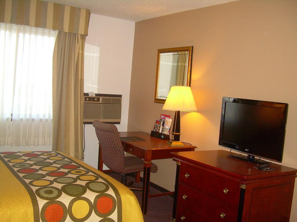 Hotel Super 8 By Wyndham Milwaukee Airport Chambre photo